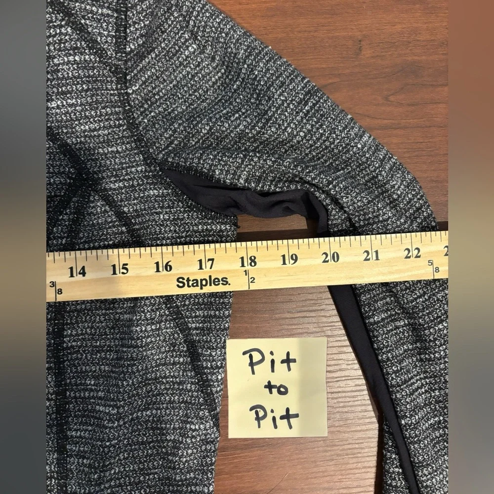 Lululemon Daily‎ Practice Jacket Women’s Black Heathered Full Zip Hooded Size 10